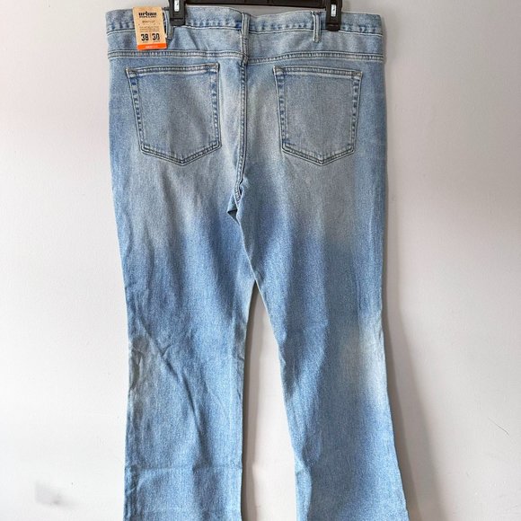 Men's Urban Pipeline™ Slim Bootcut MaxFlex Jeans - Light Wash 38x30 - Picture 4 of 12